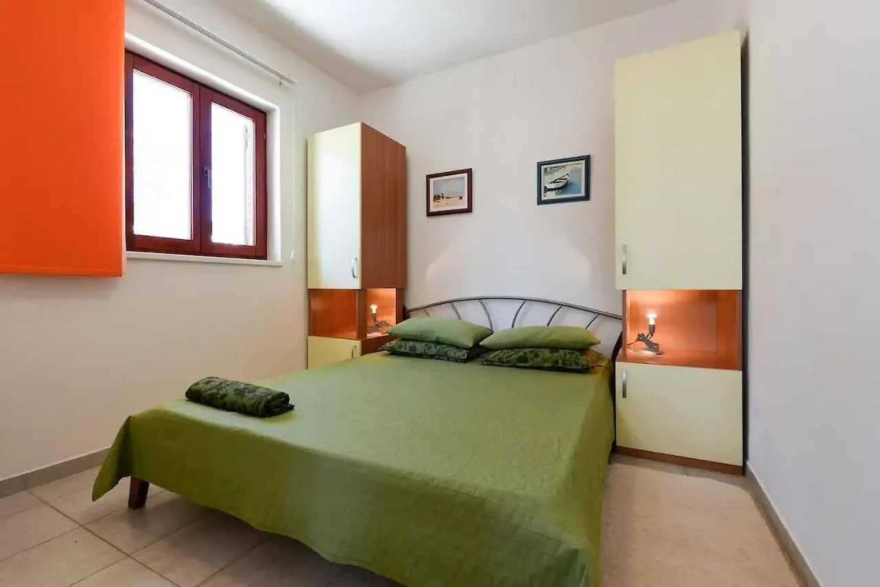 Apartments By The Sea Preko, Ugljan - 20385