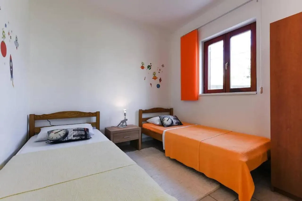 Apartments By The Sea Preko, Ugljan - 20385 0*, Preko Croatia
