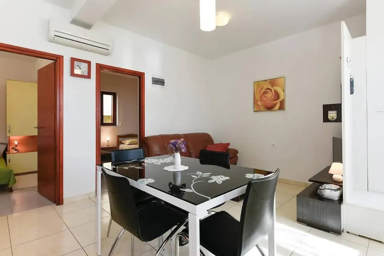 Apartments By The Sea Preko, Ugljan - 20385